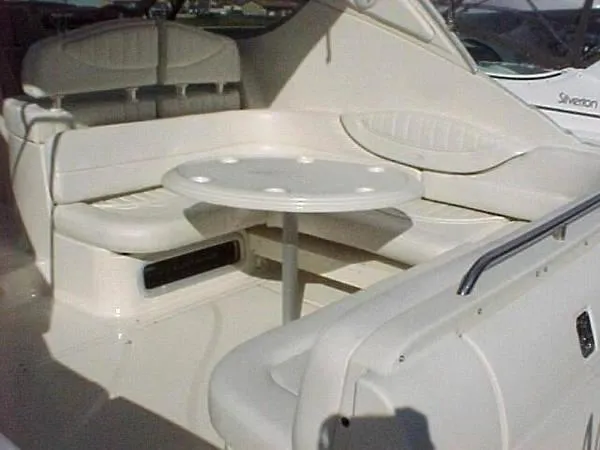 1998 Maxum 3700 SCR