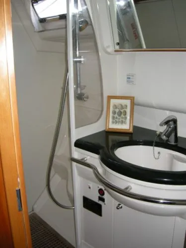 head aft suite