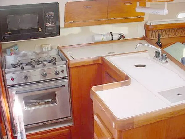 1997 Hunter 336