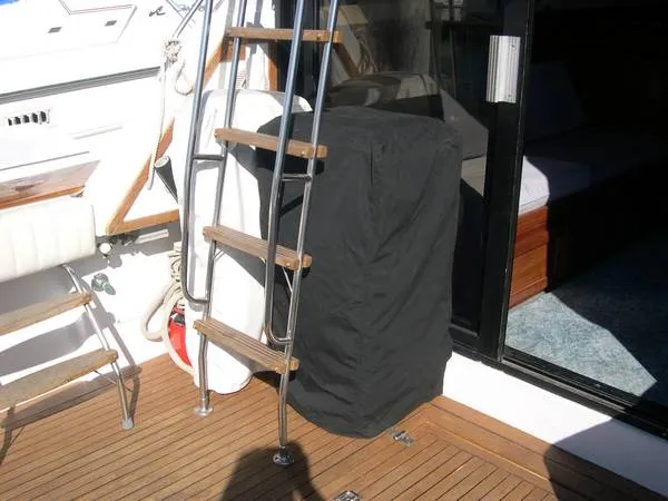Tackle Station Ladder to Fly Bridge