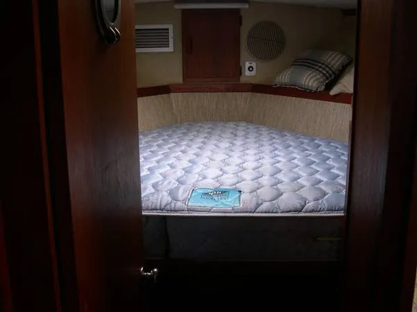 Private Forward Stateroom w/Innerspring Mattress