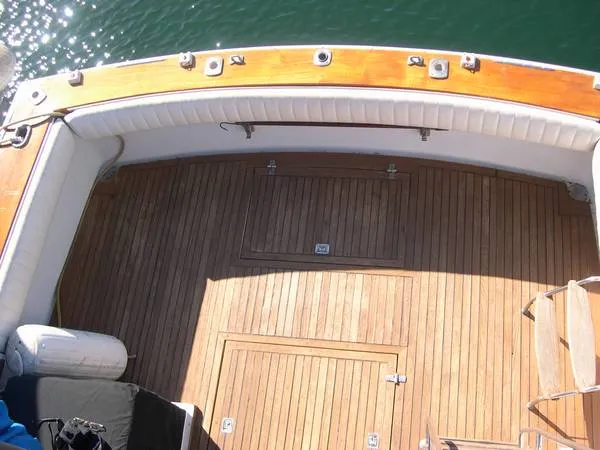 Large Teak Fishing Cockpit