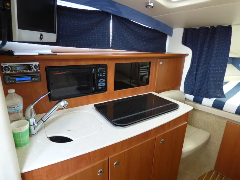 2008 Bayliner 285