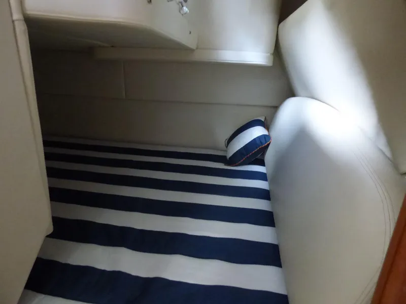 2008 Bayliner 285