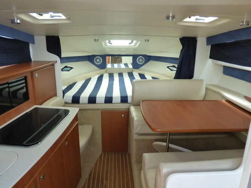 2008 Bayliner 285