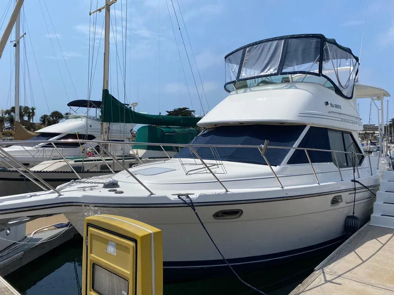 2001 Bayliner 4087 Aft Cabin Motoryacht