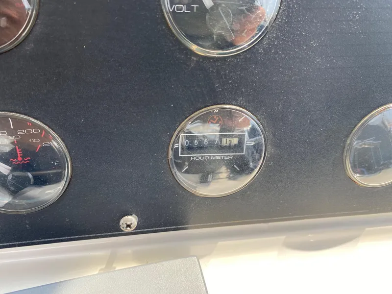 2001 Bayliner 4087 Aft Cabin Motoryacht