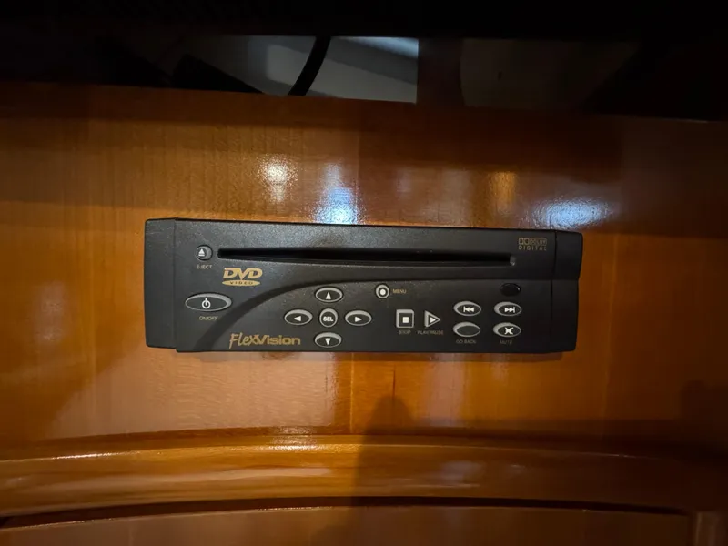 2004 Carver 366 Motor Yacht