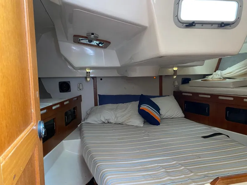 1987 Hunter Legend 40