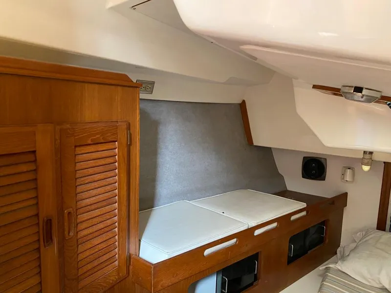 1987 Hunter Legend 40