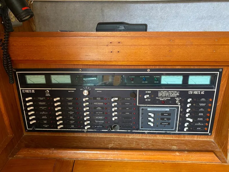 1987 Hunter Legend 40
