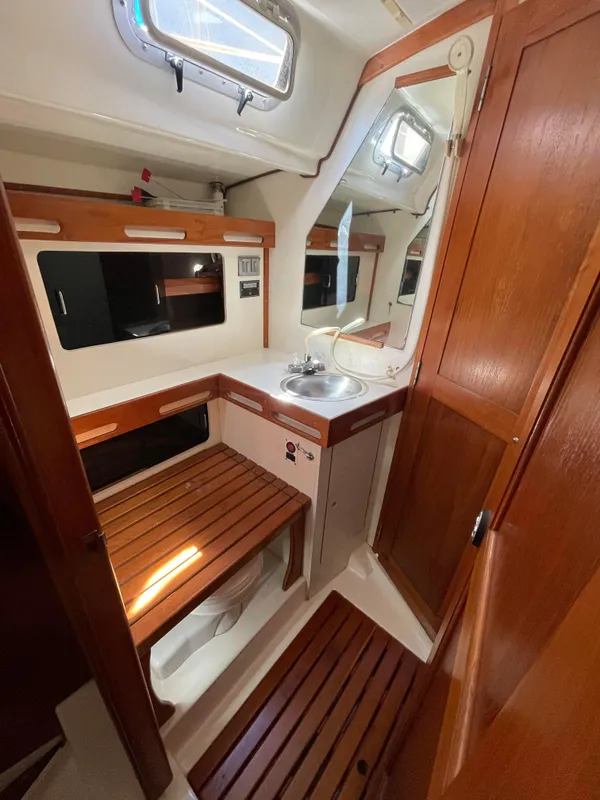 1987 Hunter Legend 40
