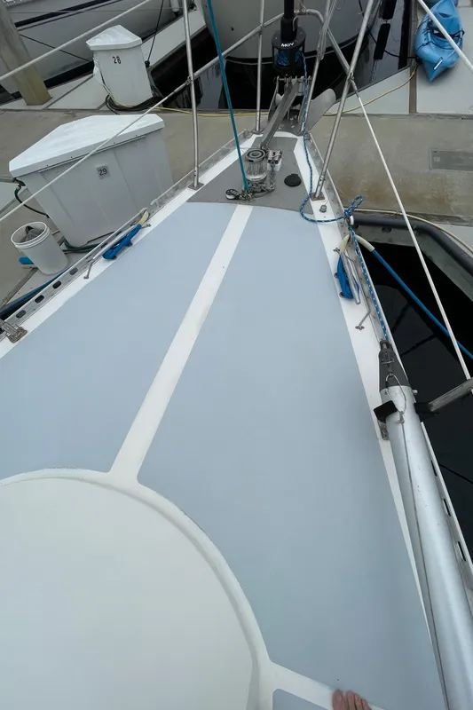1987 Hylas 42