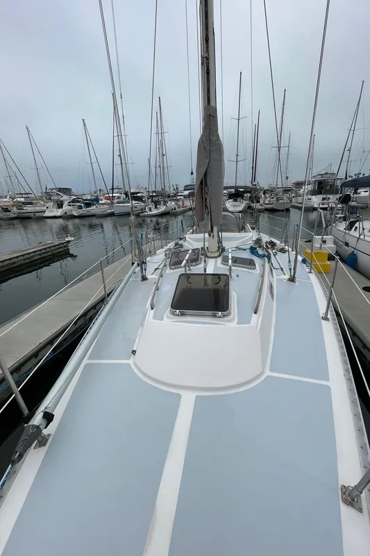 1987 Hylas 42