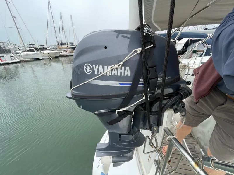 1987 Hylas 42