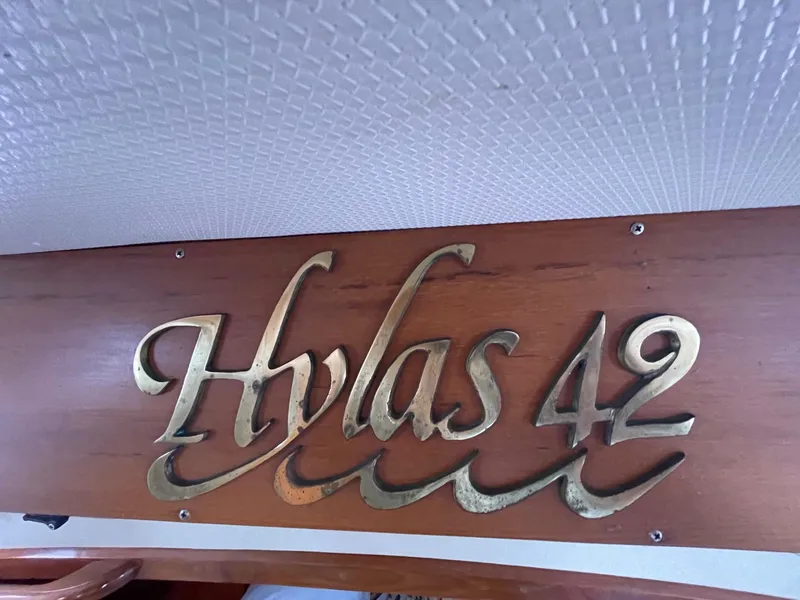 1987 Hylas 42