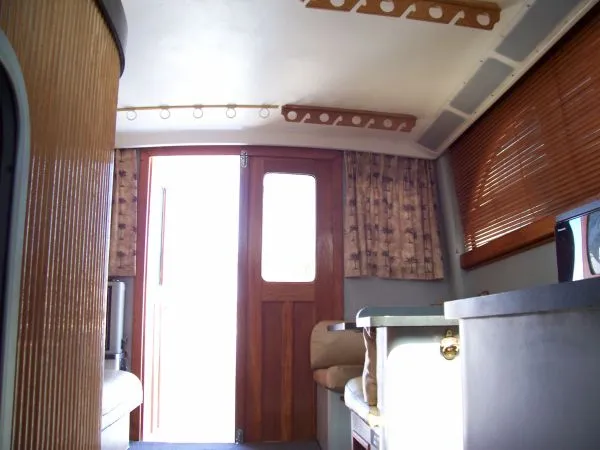 1989 Luhrs 320 Sedan