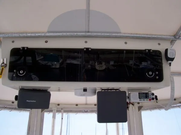 Upper Helm console