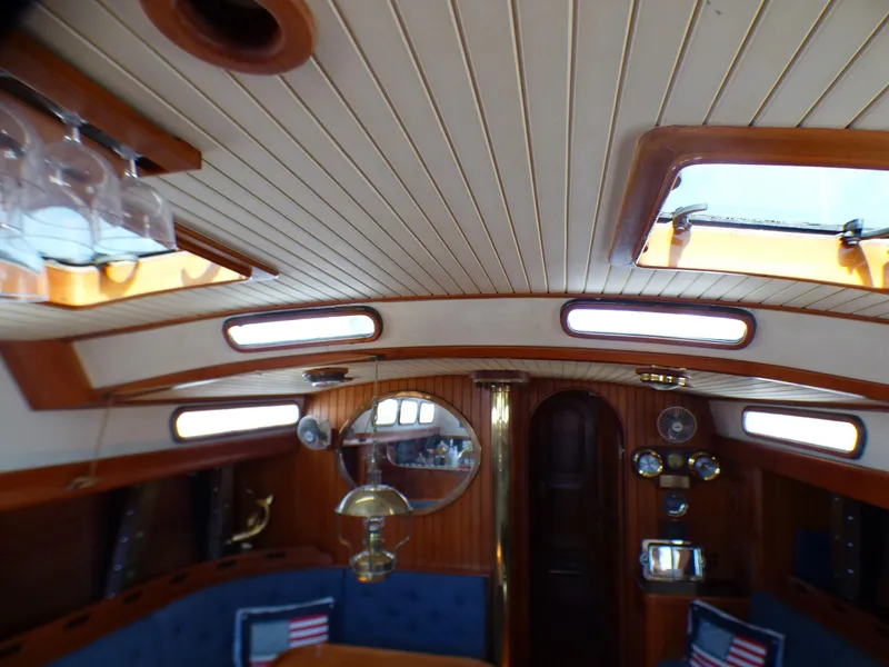Cabin top portlights
