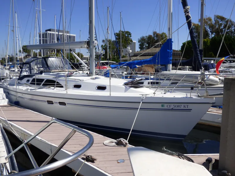 2004 Catalina 387