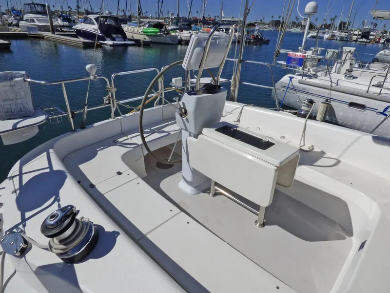 2004 Catalina 387