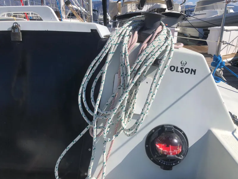 1989 Olson 25