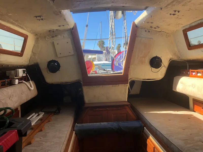 1989 Olson 25
