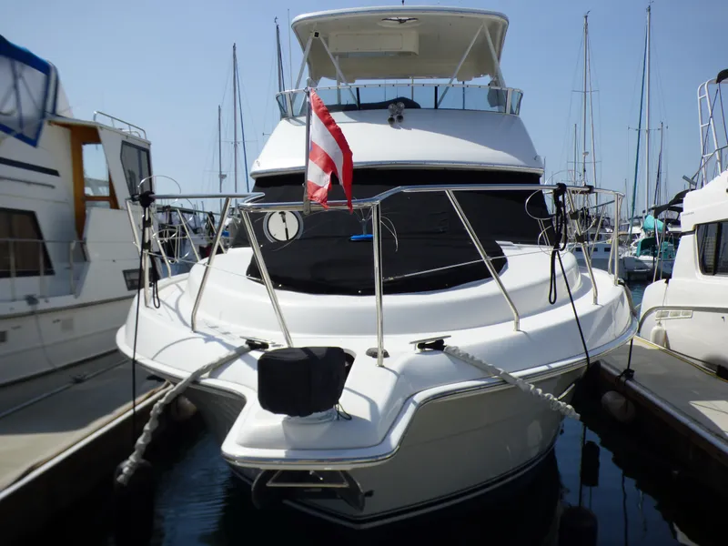 2005 Silverton 38 Convertible