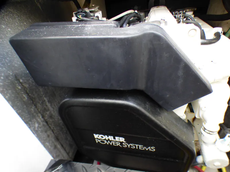 2005 Silverton 38 Convertible