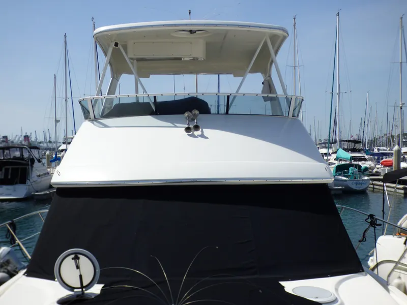 2005 Silverton 38 Convertible