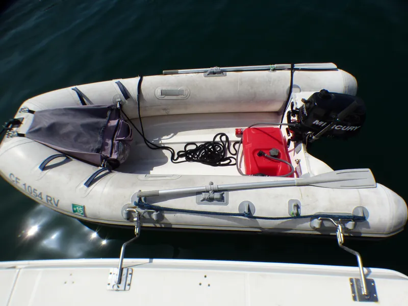 2005 Silverton 38 Convertible