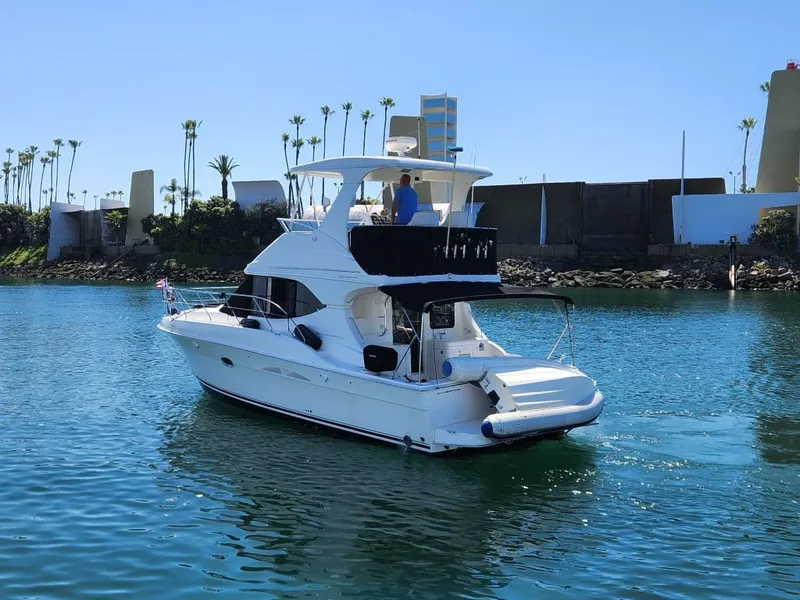 2005 Silverton 38 Convertible