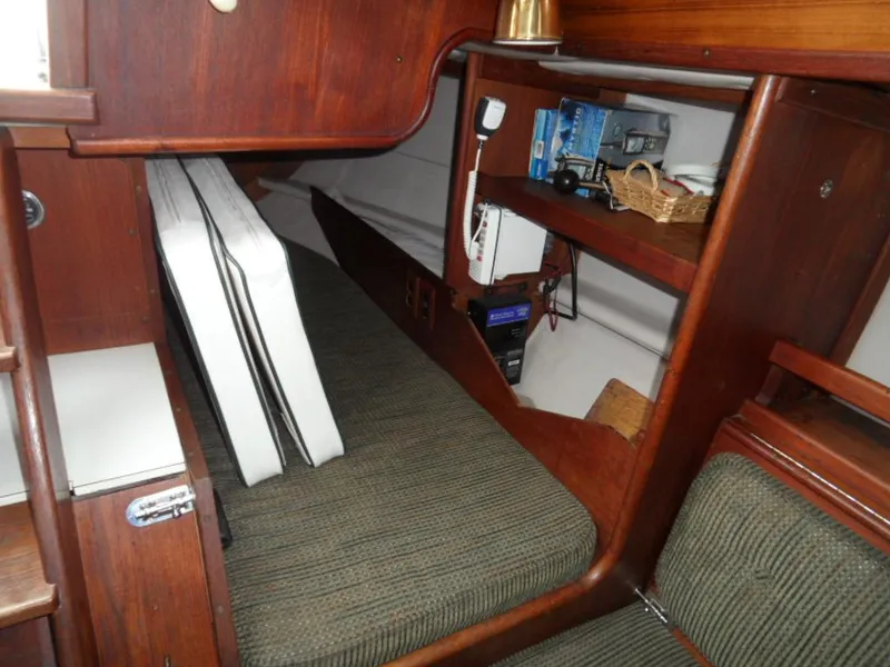 1977 Columbia 8.7