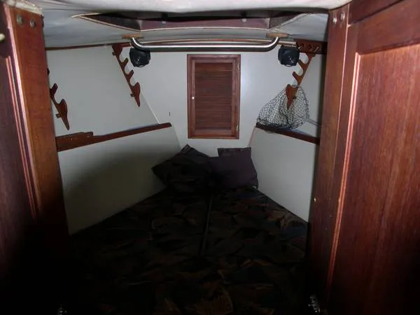 1973 Islander Ketch Center Cockpit Motorsailer