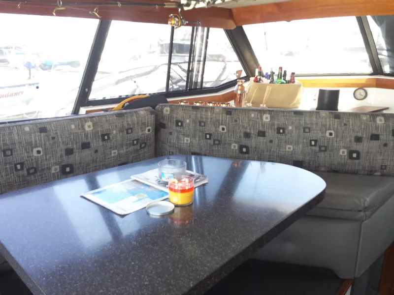 1990 Bayliner 3888 Motoryacht