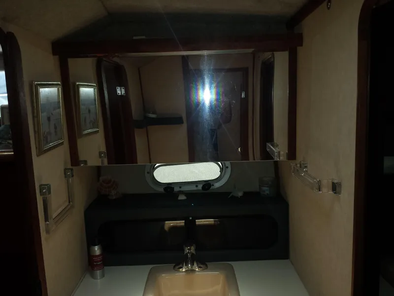 1990 Bayliner 3888 Motoryacht