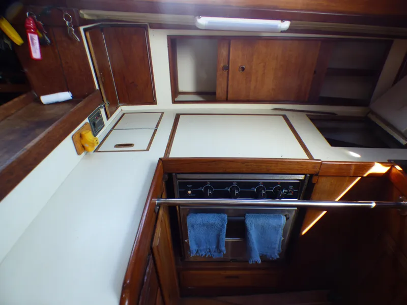 1980 Ericson 38