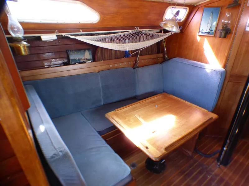1980 Ericson 38