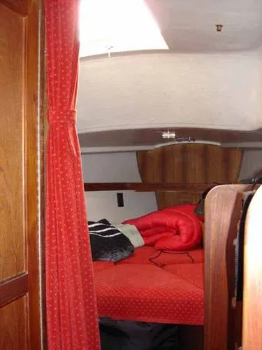 V Berth