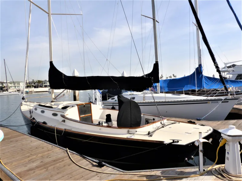 2006 Alerion Express 38