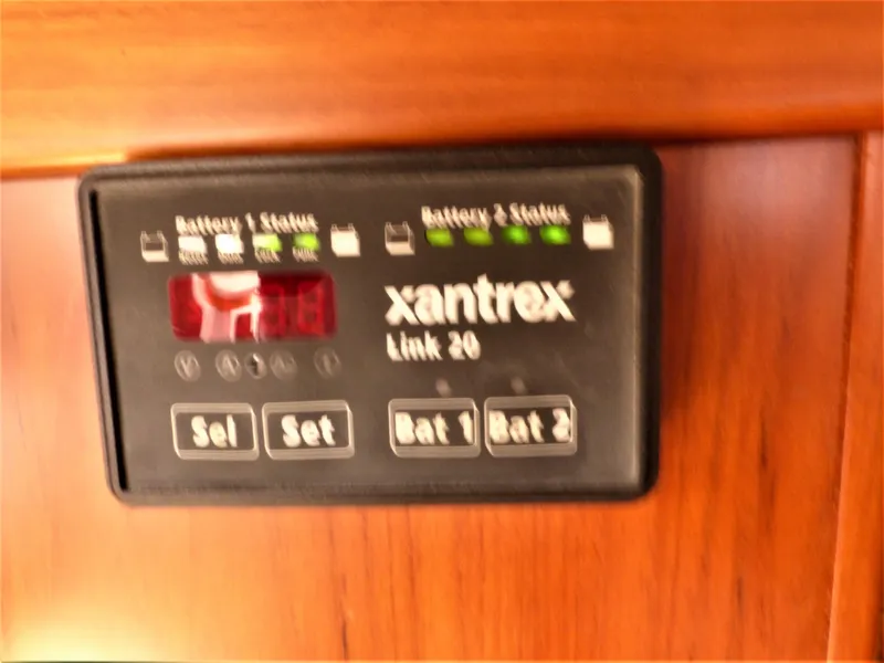 2006 Alerion Express 38