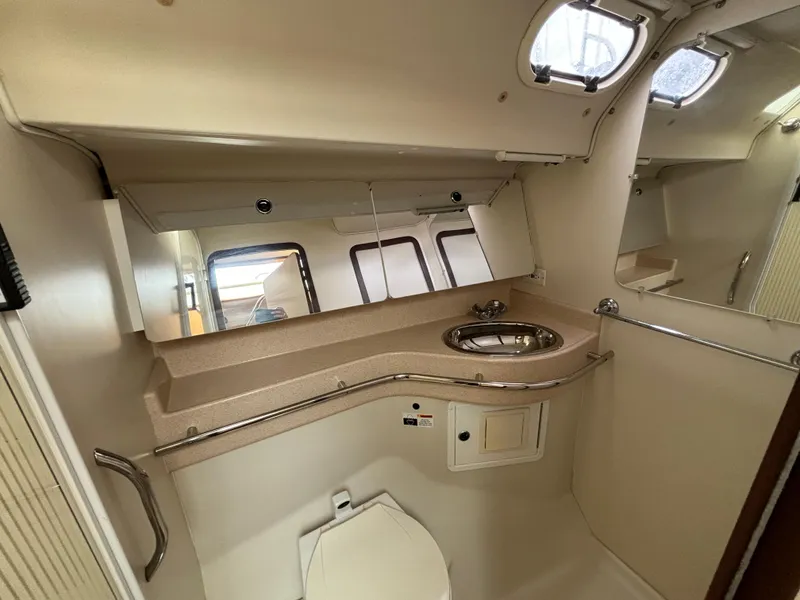 Primary Cabin Head 1