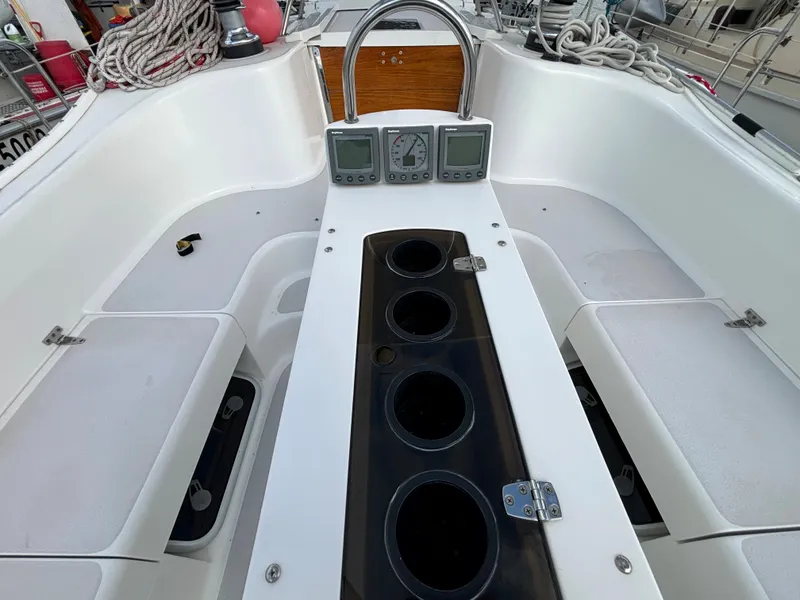 Cockpit 4