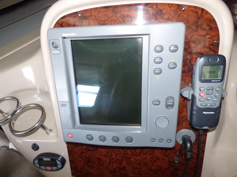 2004 Sea Ray 380 Sundancer