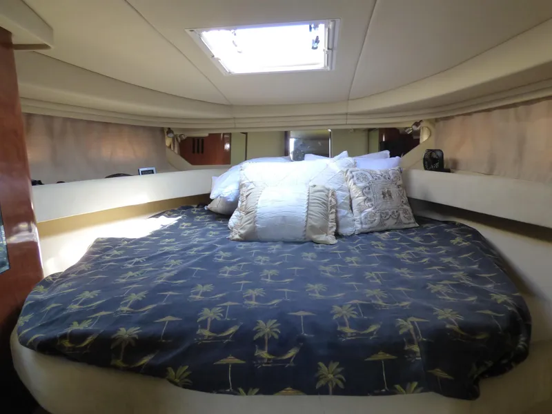 2004 Sea Ray 380 Sundancer