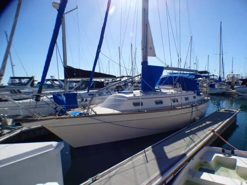 2004 Island Packet 370