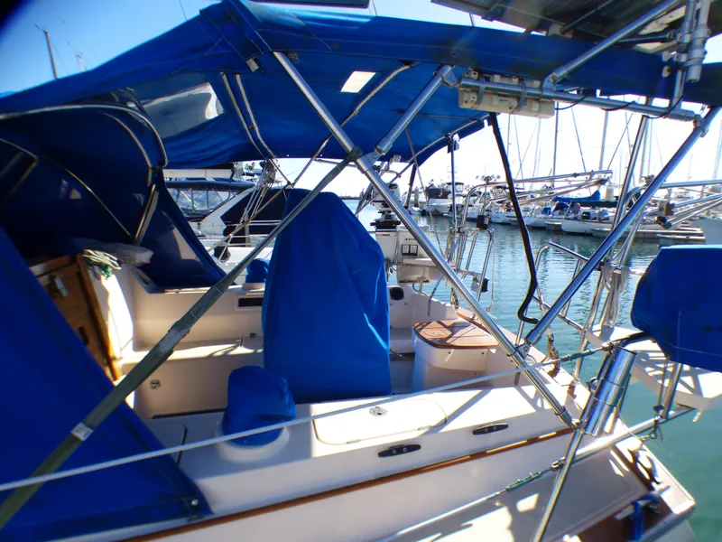 2004 Island Packet 370