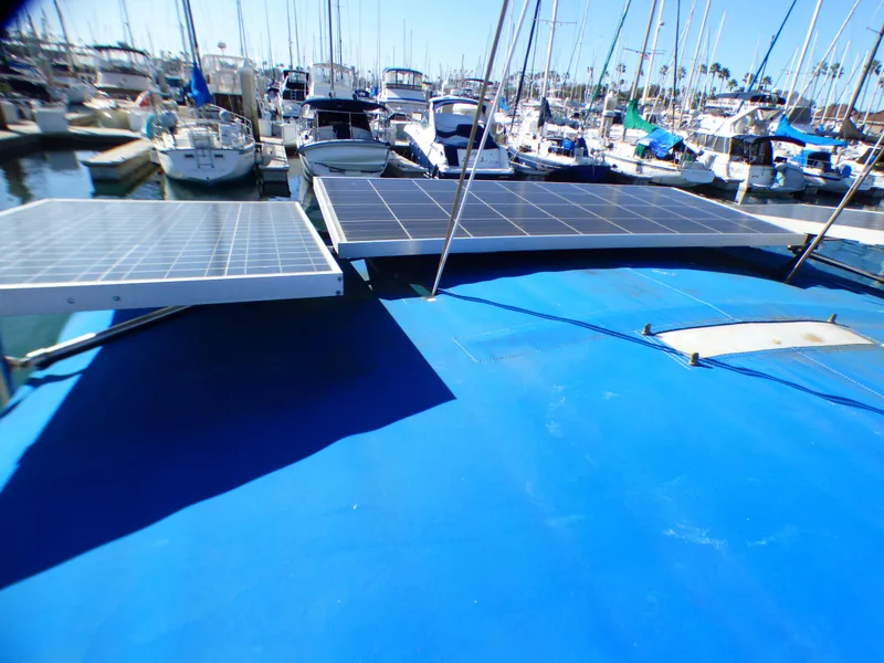 2004 Island Packet 370