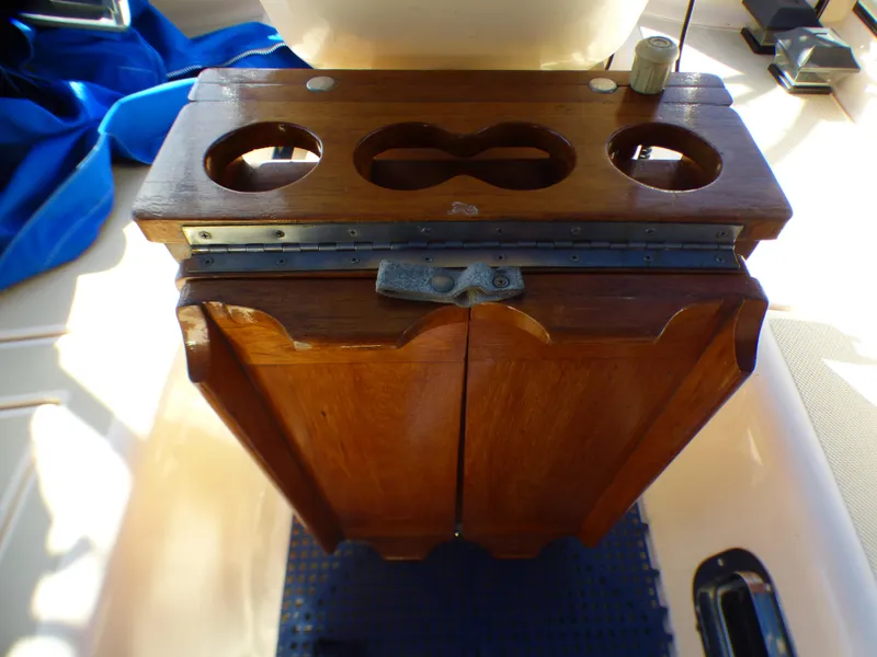 2004 Island Packet 370