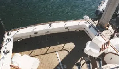 1979 Jeffries Flybridge Sedan Sportfisher